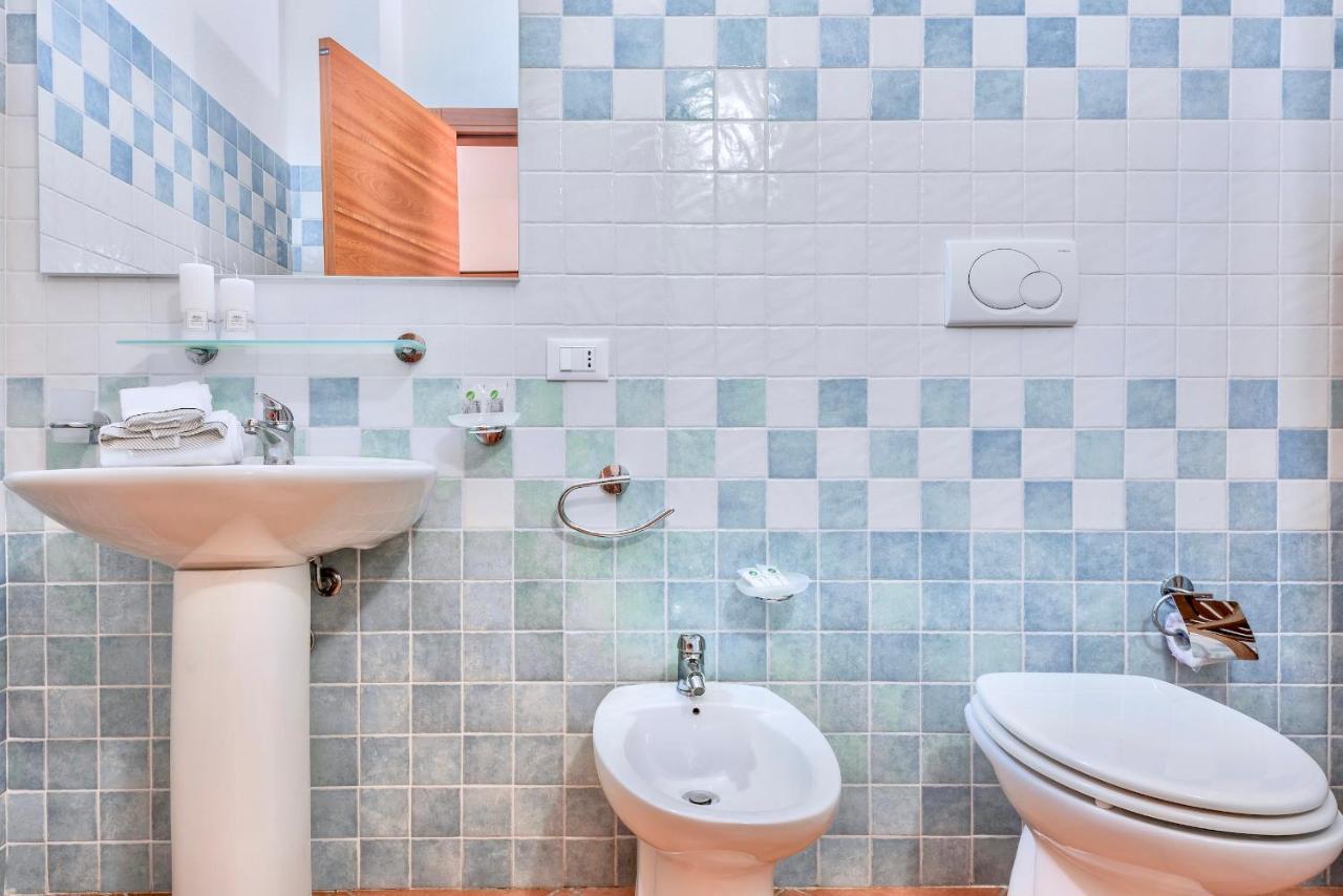 Apartments With Swimming Pool In Santa Teresa Di Gallura Zewnętrze zdjęcie