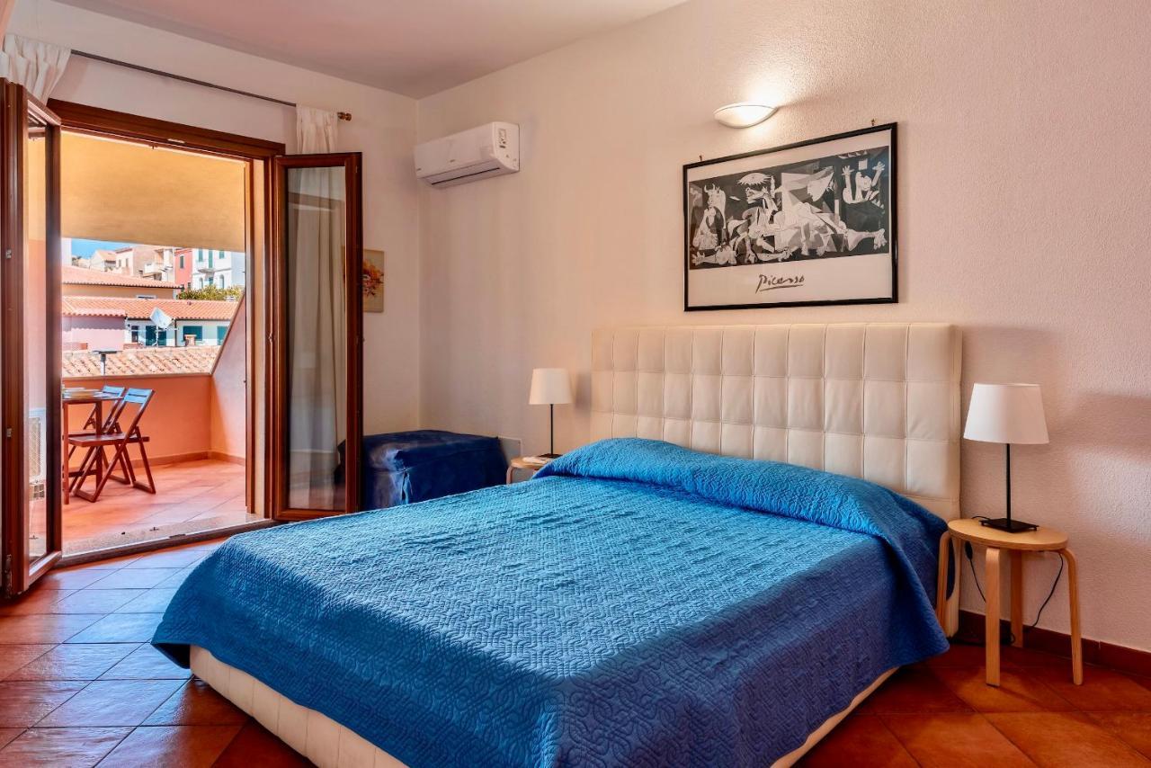 Apartments With Swimming Pool In Santa Teresa Di Gallura Zewnętrze zdjęcie